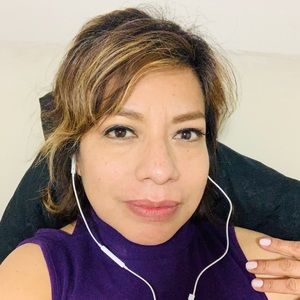 Meet your Posher, Leticia